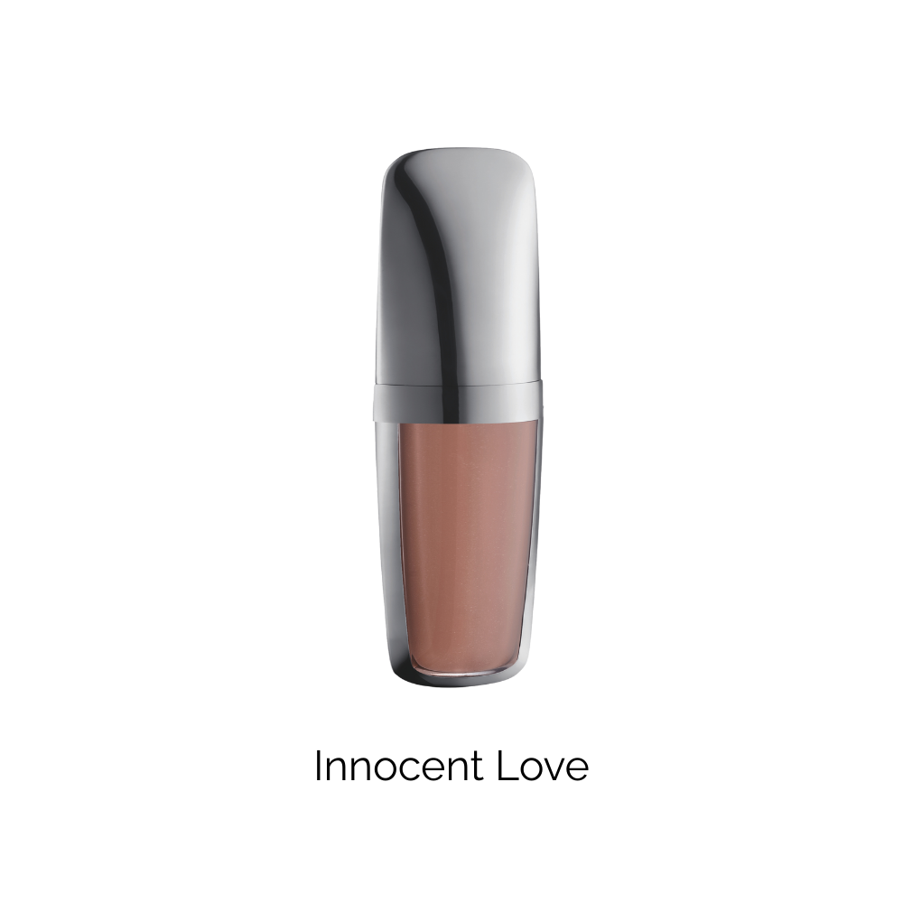 Lipgloss im Farbton Innocent Love