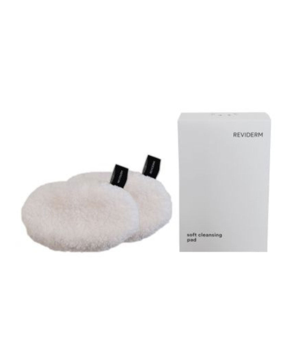 Wiederverwendbares Reinigungspad für eine sanfte Gesichtsreinigung.