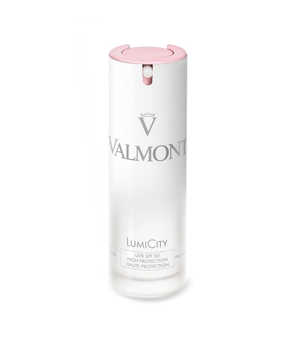 Valmont LumiCity SPF50 schützt zuverlässig vor UVA/UVB und Umwelteinflüssen.